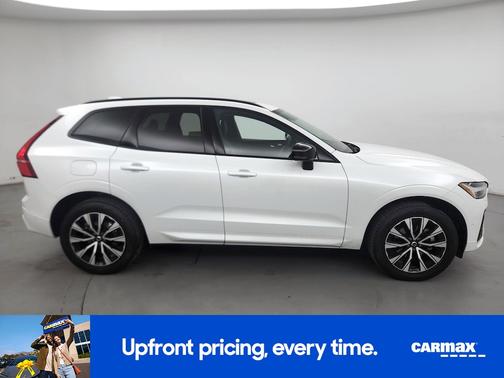 2024 Volvo XC60 B5 Plus Dark Theme