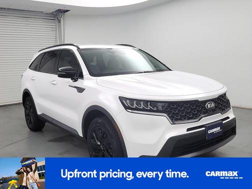 White 2021 Kia Sorento S