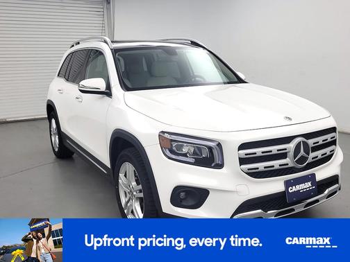 White 2022 Mercedes-Benz GLB 250