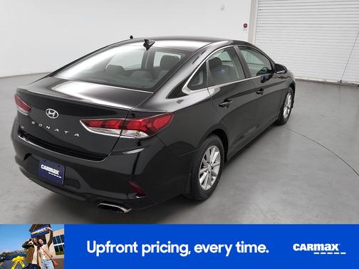 2018 Hyundai SONATA SE