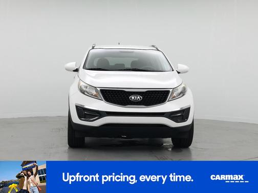 White 2016 Kia Sportage EX