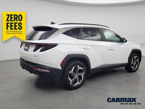 White 2024 Hyundai TUCSON SEL