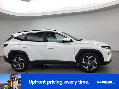 White 2024 Hyundai TUCSON SEL