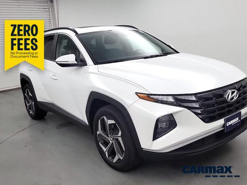 White 2024 Hyundai TUCSON SEL