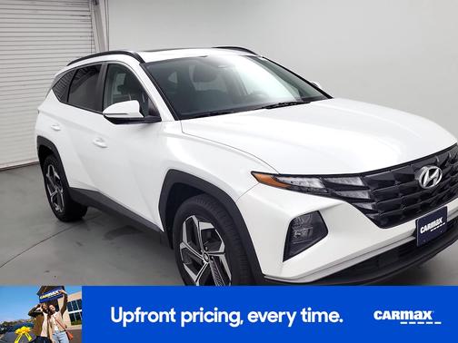 White 2024 Hyundai TUCSON SEL
