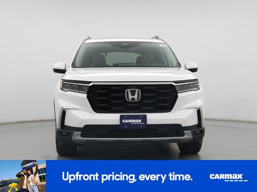 White 2025 Honda Pilot Touring