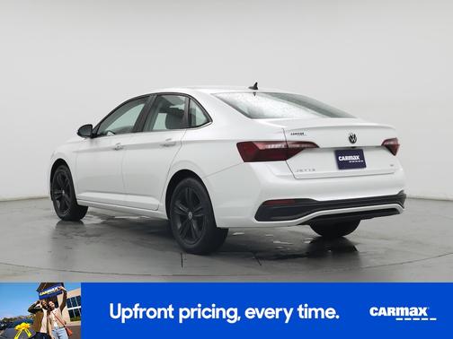 White 2023 Volkswagen Jetta SE