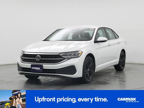 White 2023 Volkswagen Jetta SE