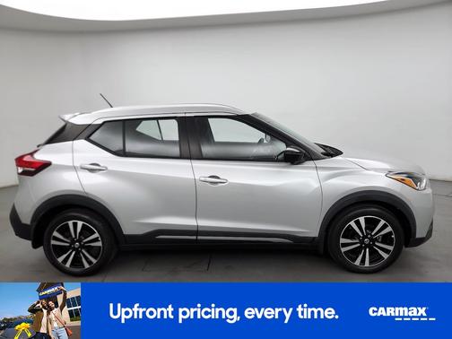 2020 Nissan Kicks SR