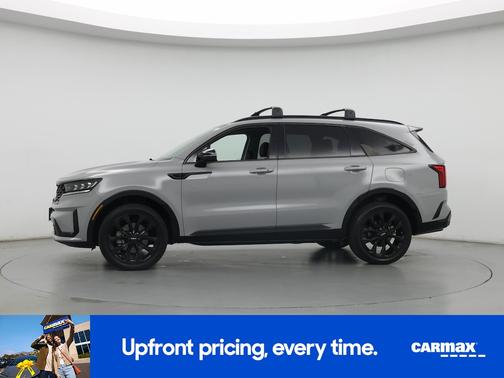 Gray 2022 Kia Sorento SX