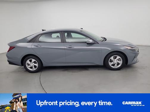 2021 Hyundai ELANTRA SE