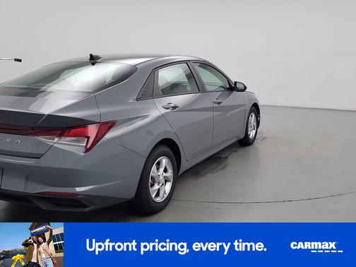 2021 Hyundai ELANTRA SE