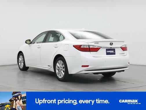 2015 Lexus ES 300h 