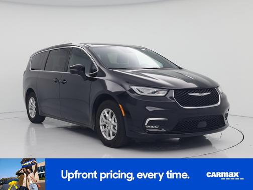 Black 2025 Chrysler Pacifica Select