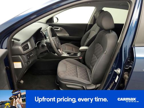 Blue 2018 Kia Niro LX