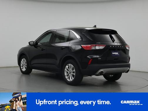 Black 2022 Ford Escape SE