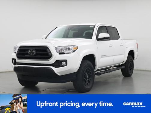 White 2022 Toyota Tacoma SR5