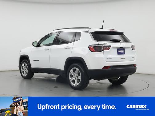 White 2023 Jeep Compass Latitude