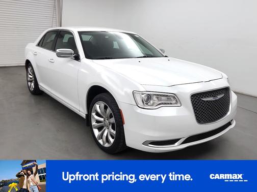 2018 Chrysler 300 Touring