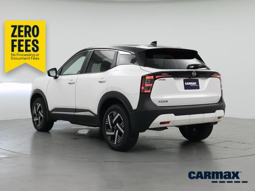 White 2025 Nissan Kicks SV