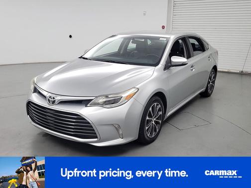 Silver 2016 Toyota Avalon XLE