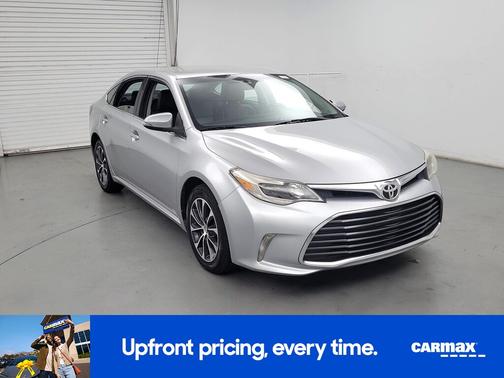 Silver 2016 Toyota Avalon XLE