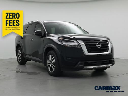 Black 2025 Nissan Pathfinder SL