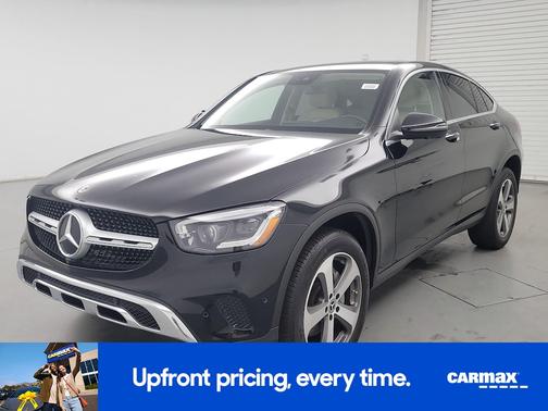 Black 2022 Mercedes-Benz GLC 300