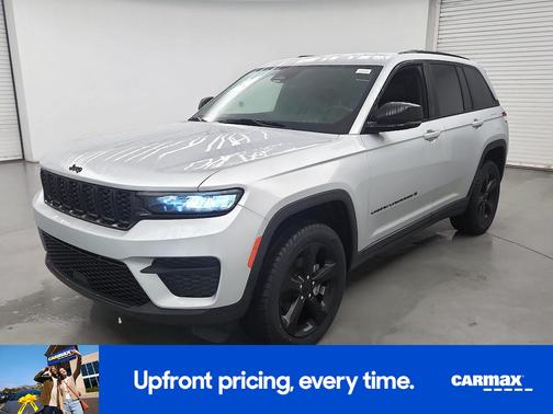 2022 Jeep Grand Cherokee Altitude