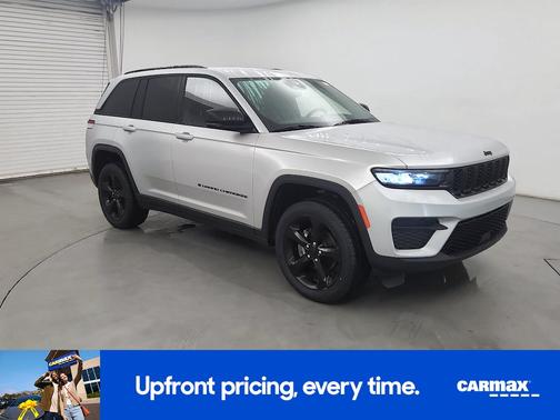 2022 Jeep Grand Cherokee Altitude