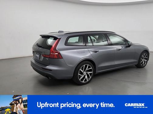 Silver 2020 Volvo V60 T5 Momentum