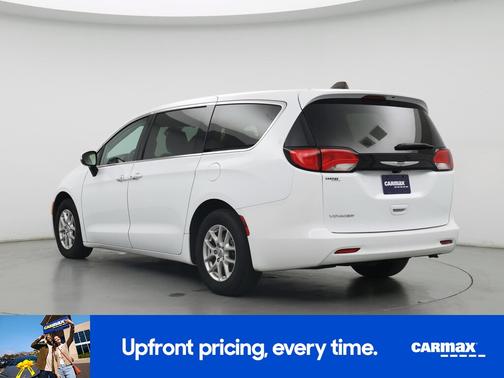 White 2023 Chrysler Voyager LX