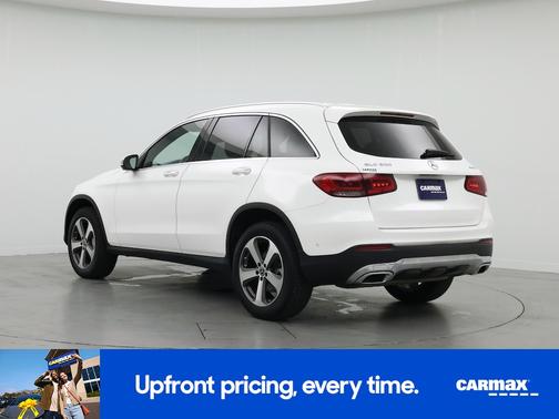 White 2022 Mercedes-Benz GLC 300