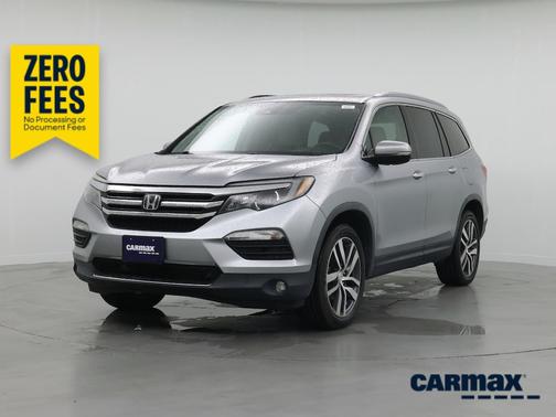 Gray 2017 Honda Pilot Touring