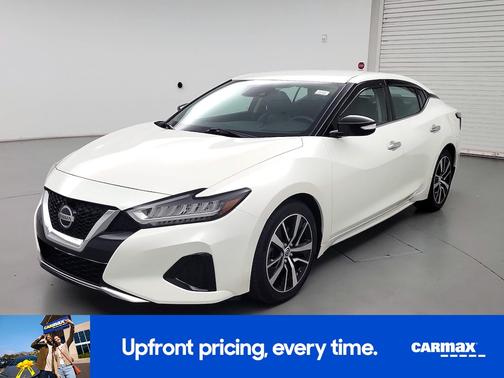 White 2021 Nissan Maxima SV