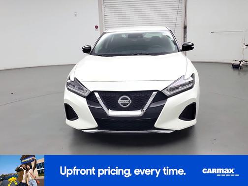 White 2021 Nissan Maxima SV