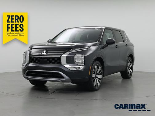 Gray 2025 Mitsubishi Outlander SE