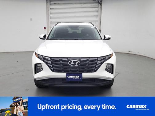 White 2023 Hyundai TUCSON SEL