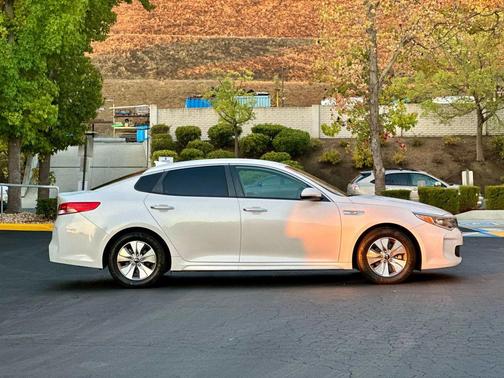 2017 Kia Optima Hybrid Base