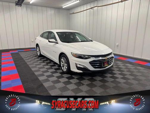 2022 Chevrolet Malibu FWD LT