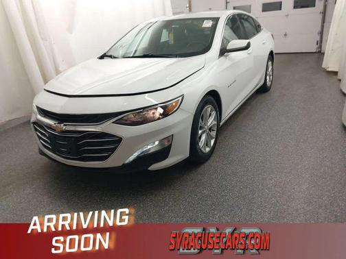 2022 Chevrolet Malibu FWD LT