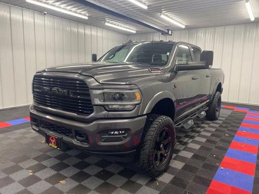 2022 RAM 3500 Laramie Crew Cab 4x4 6'4' Box