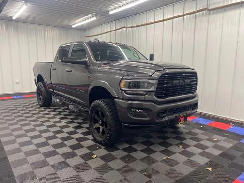 2022 RAM 3500 Laramie Crew Cab 4x4 6'4' Box