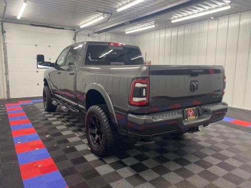 2022 RAM 3500 Laramie Crew Cab 4x4 6'4' Box