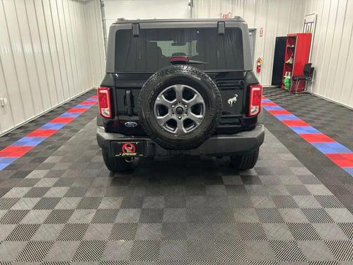 Shadow Black 2025 Ford Bronco Big Bend