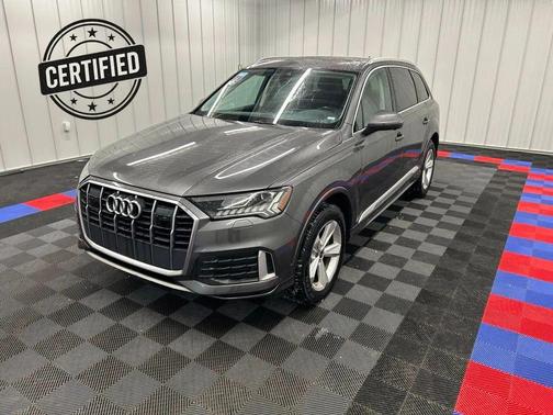 2024 Audi Q7 45 Premium Plus