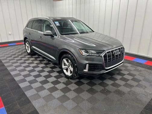 2024 Audi Q7 45 Premium Plus
