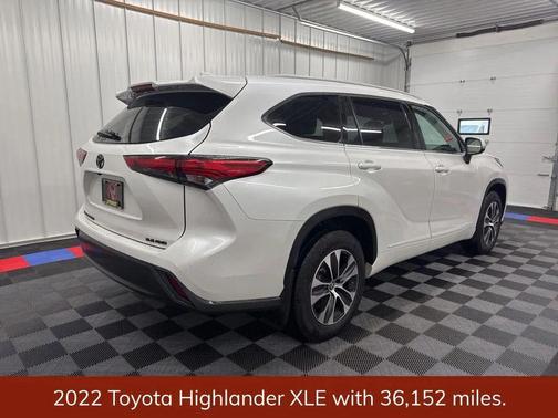 2022 Toyota Highlander XLE