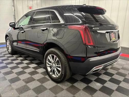 2022 Cadillac XT5 Premium Luxury