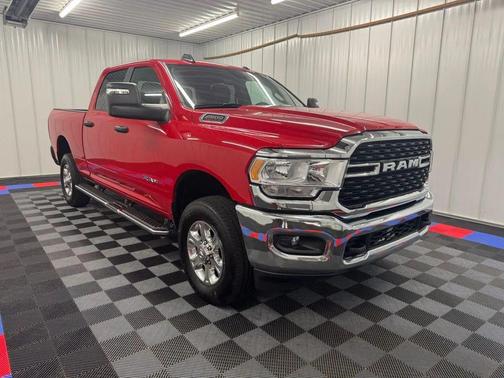 2024 RAM 2500 Big Horn Crew Cab 4x4 6'4' Box